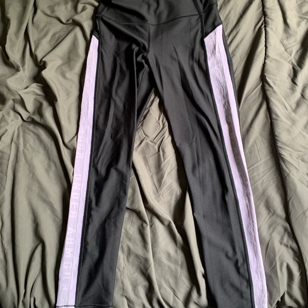 Under Armor leggings